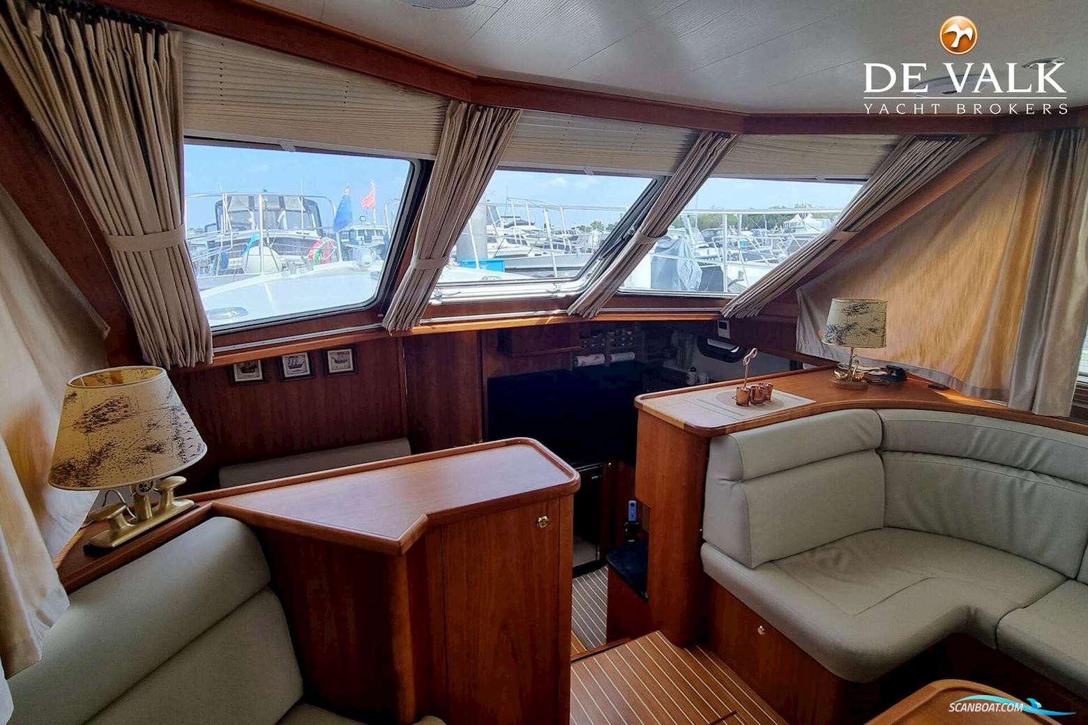 Vischer Yachting Custom 125AC