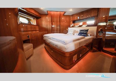 Vitech 72 Fly - 5 Kabinen Motorboten 2007, met Caterpillar 3412E motor, Kroatië
