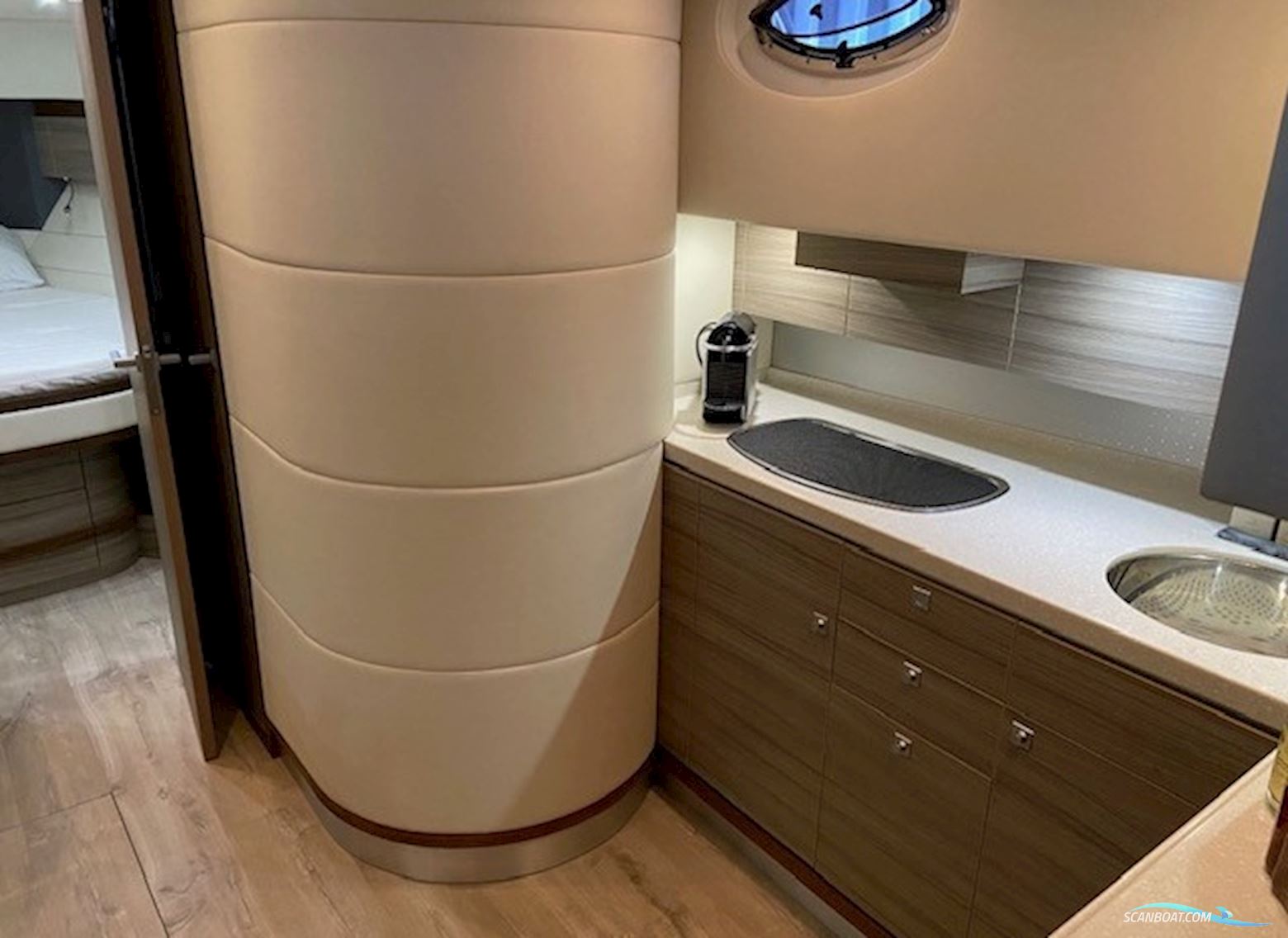 Vivante 43 Cabrio Cruiser