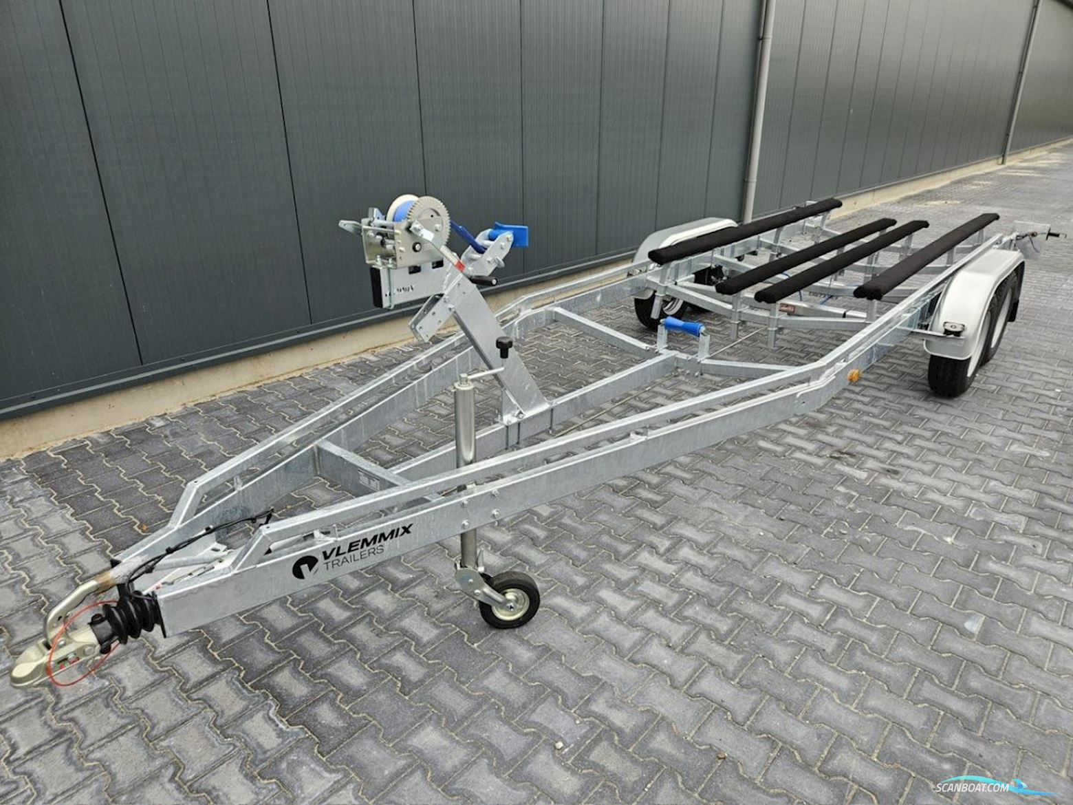 Vlemmix Boottrailers F 2700 kg. Balken Trailer Met Wegklapbare Led Verlichting