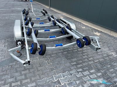 Vlemmix Boottrailers K 3500 kg.  FLEX ROLL met wegklapbare LED verlichting Motorboten 2026, The Netherlands