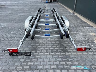 Vlemmix Boottrailers K 3500 kg.  FLEX ROLL met wegklapbare LED verlichting Motorboten 2026, The Netherlands
