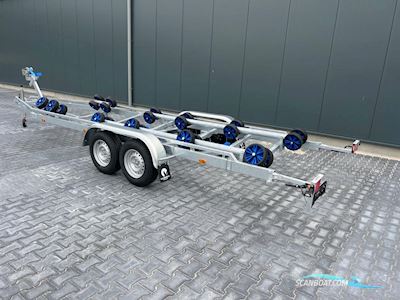 Vlemmix Boottrailers K 3500 kg.  FLEX ROLL met wegklapbare LED verlichting Motorboten 2026, The Netherlands