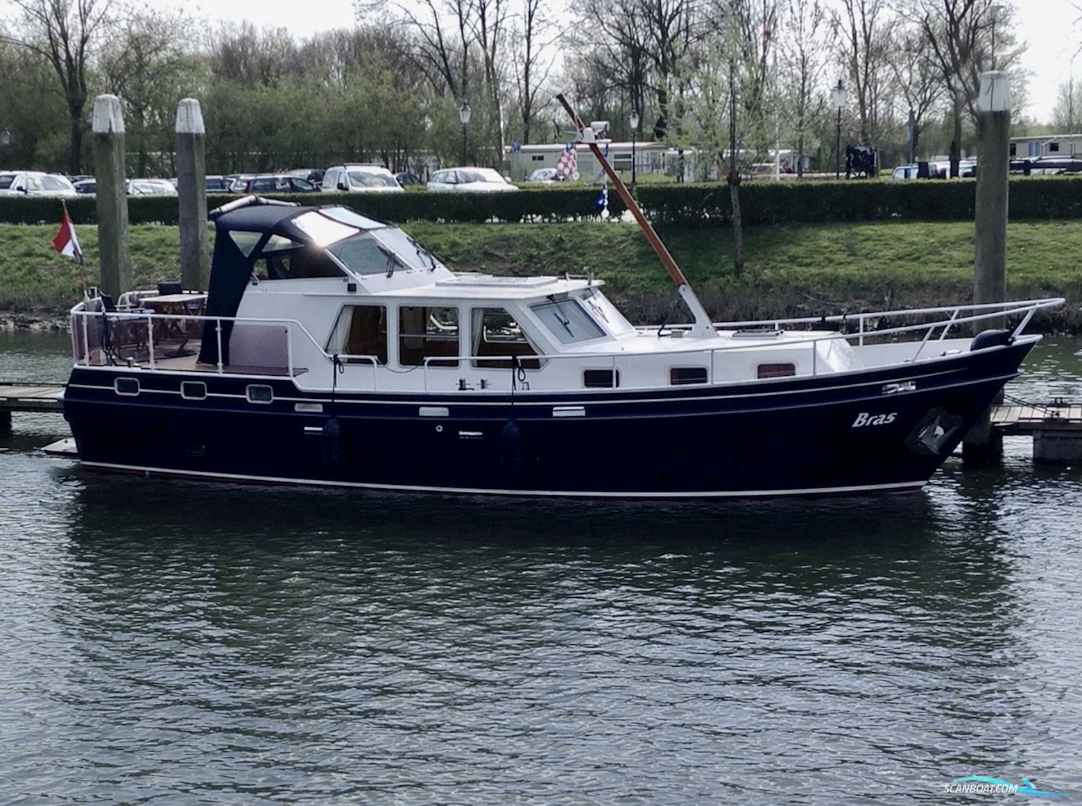 Volker Spiegelkotter 13.50 AK Cabrio Motorboten 1992, met DAF motor, The Netherlands