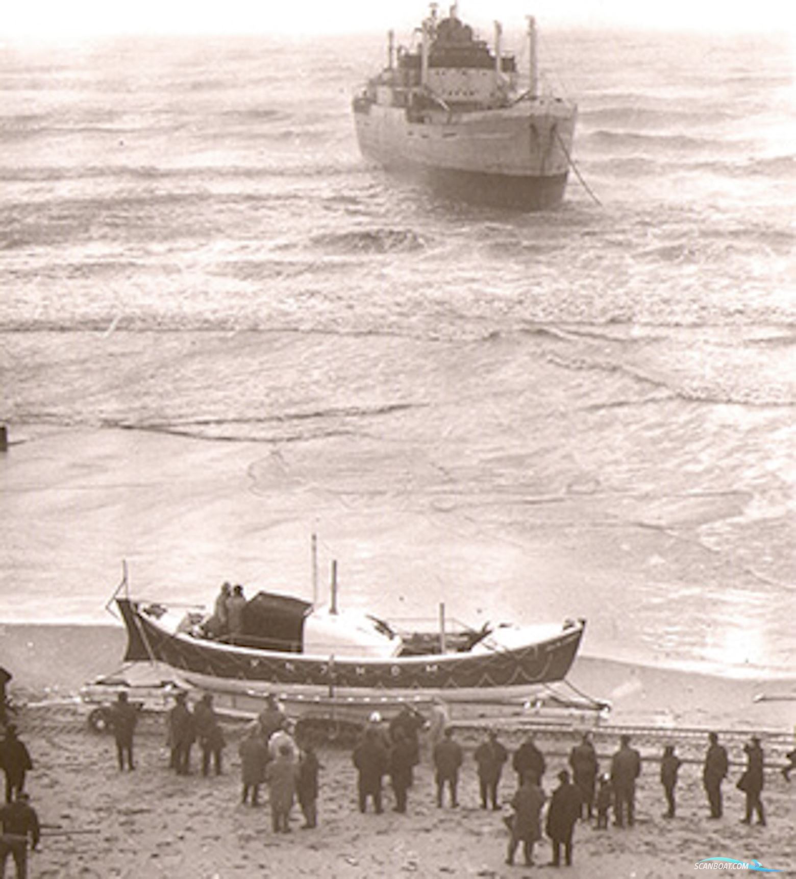 Voormalig Strand Reddingboot 10.32