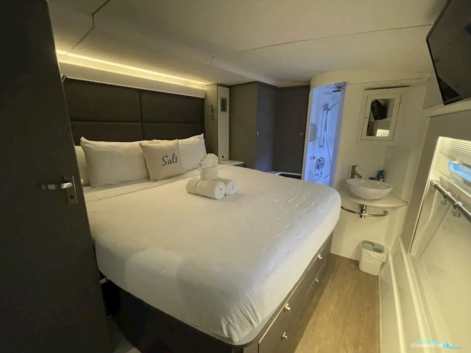 Voyage Yachts 650 Pc