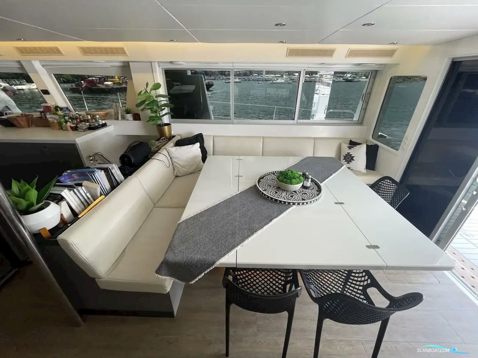 Voyage Yachts 650 Pc