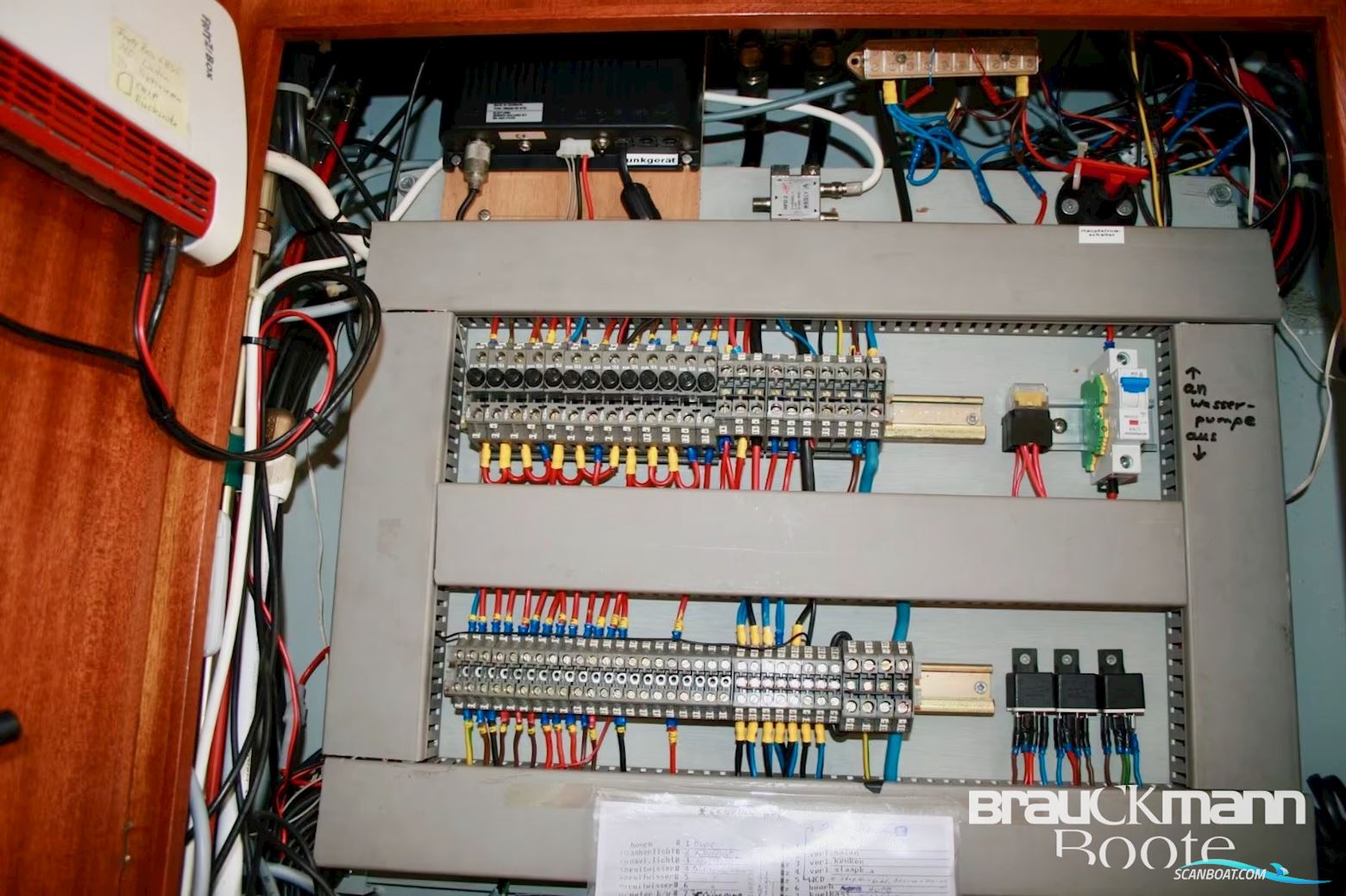 Vri-Jon Contessa 40 E