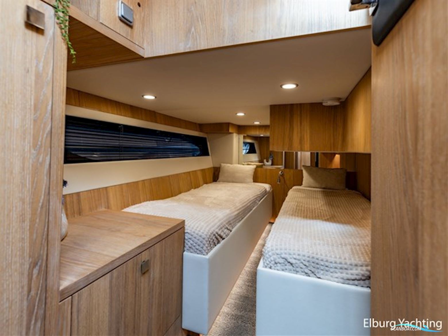 Vripack 42 Open Kuip - Stabilizer