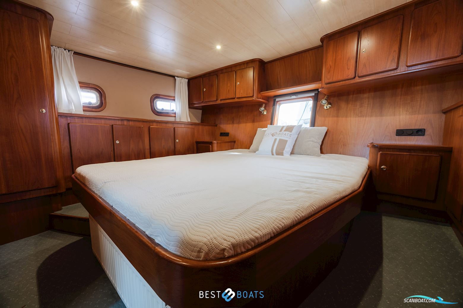 Vripack Spiegelkotter 1150 AK