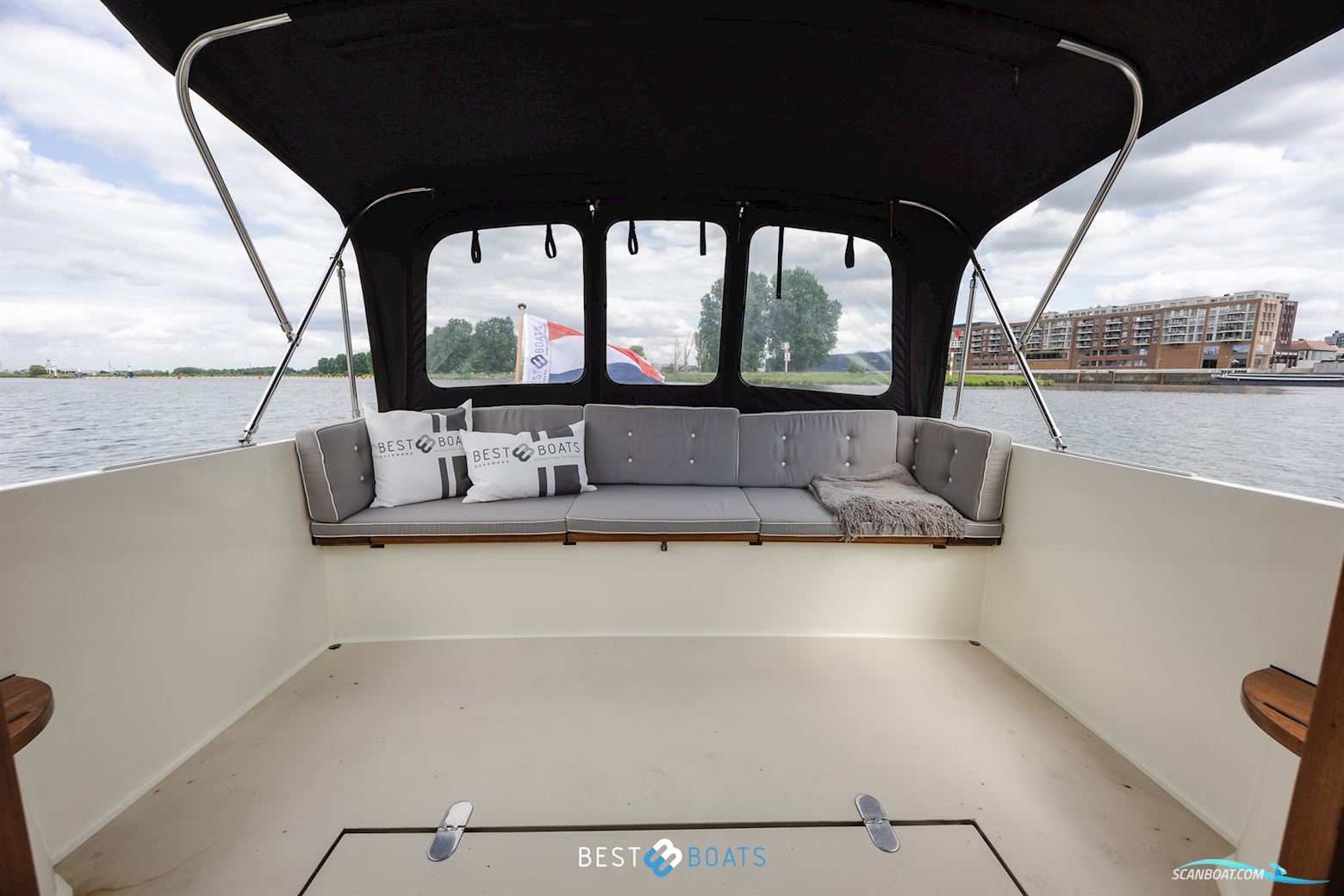 Vripak Yachting 965 OK