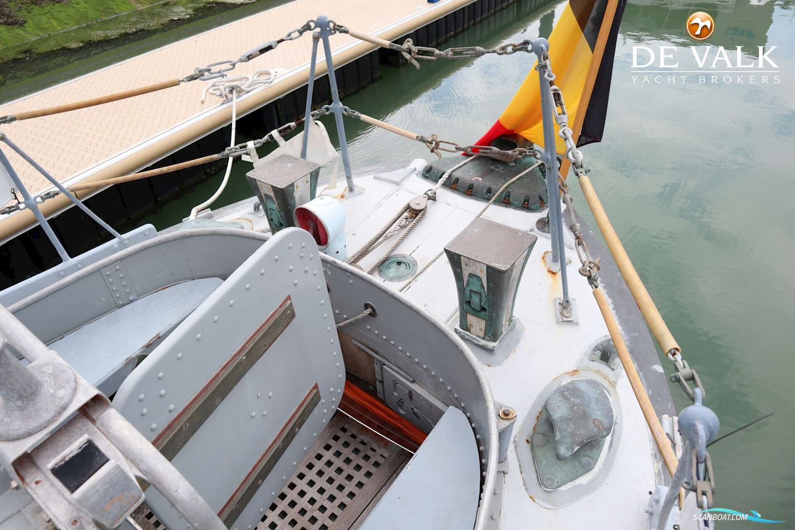 Waarschip 1076 Custom