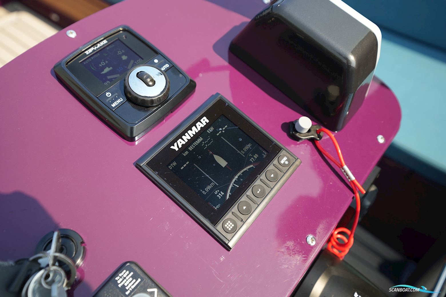 Waterman 8.0 Cabin