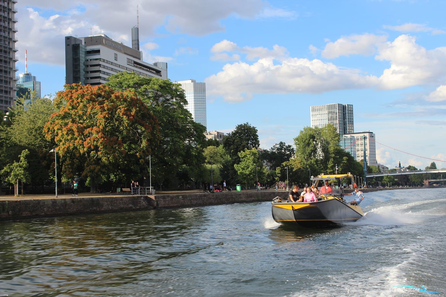 WaterMate Boats LR9 Safari