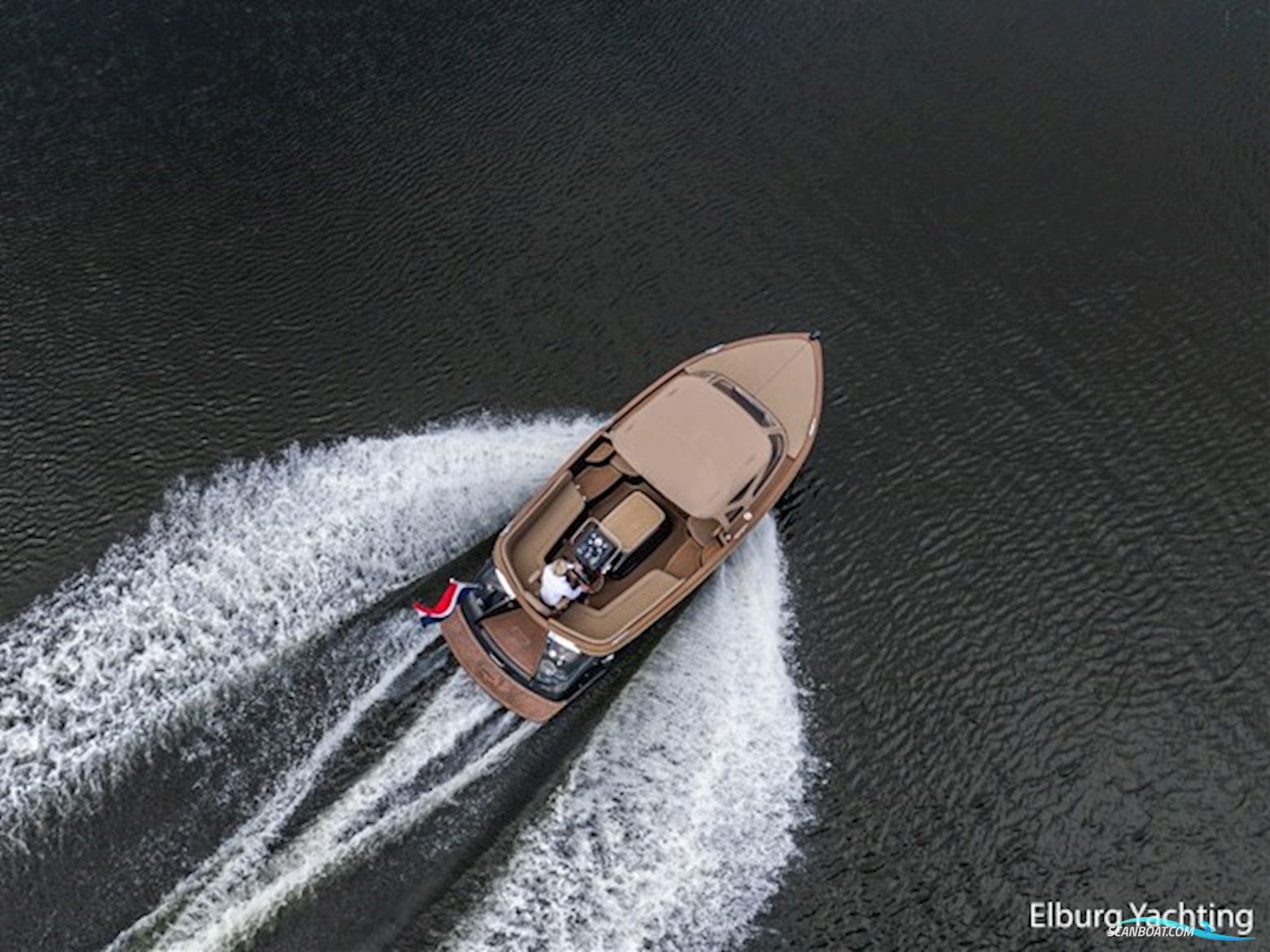 Waterspoor 717 Aviator