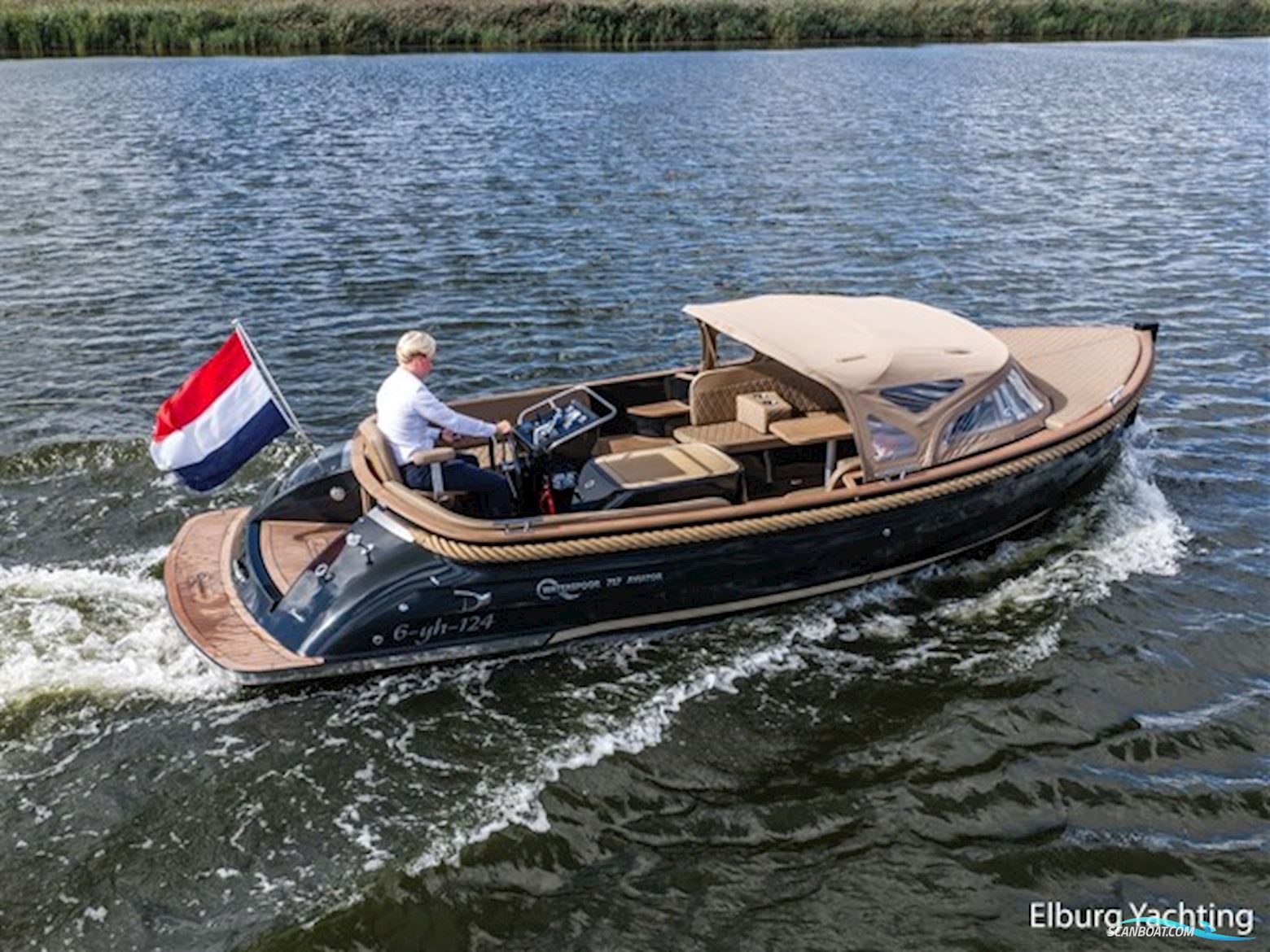 Waterspoor 717 Aviator