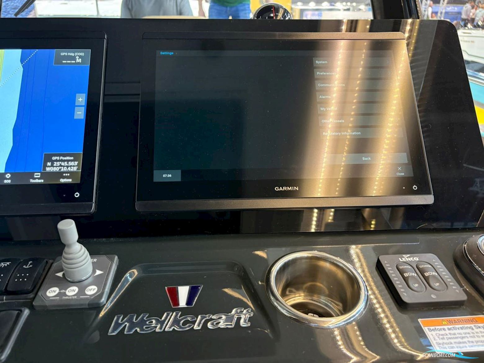 WELLCRAFT  38 EXPLORER