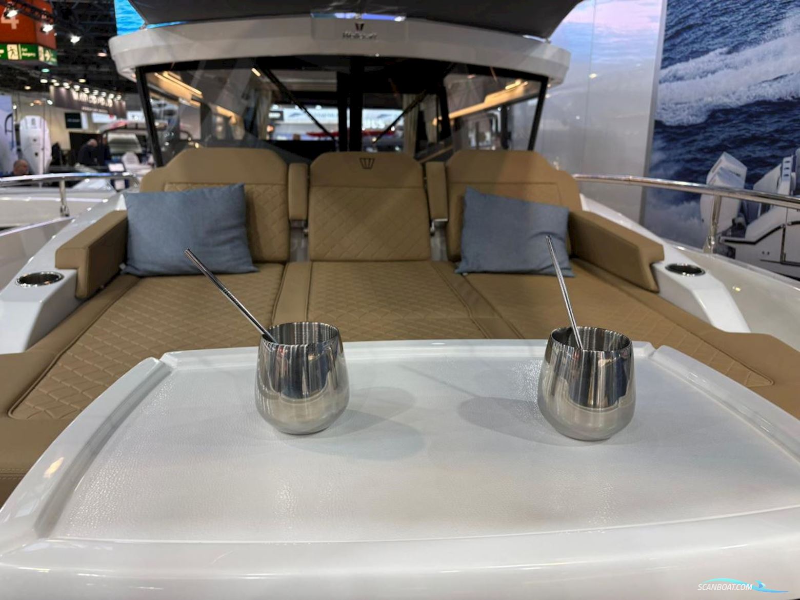 WELLCRAFT  38 EXPLORER