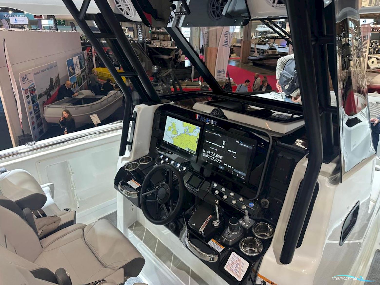 Wellcraft 38 T-Top