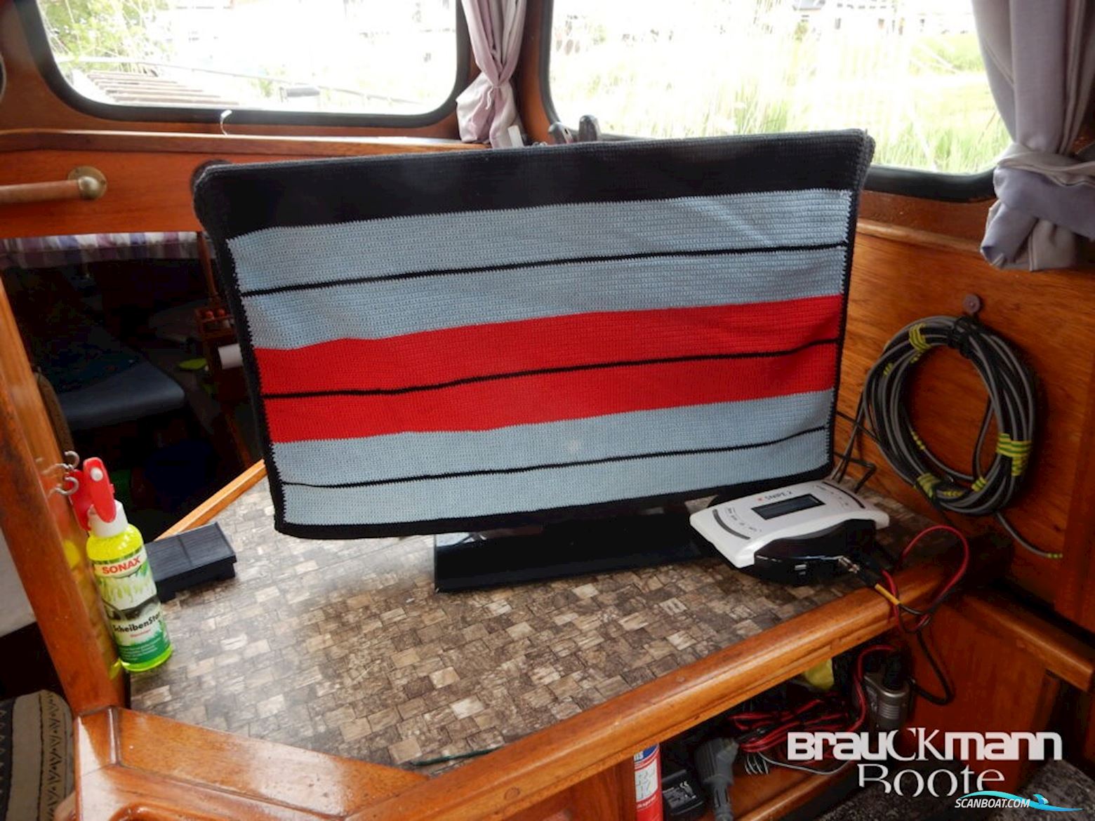 Werft Plaue Doerak 950