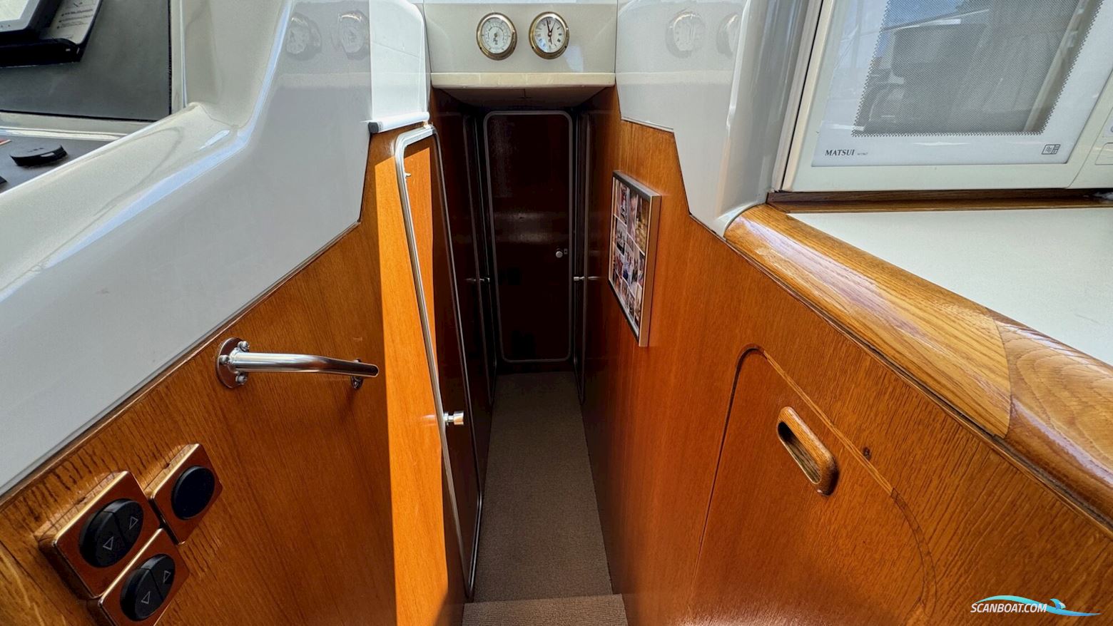 Whitewater Wolfe 46 Flybridge