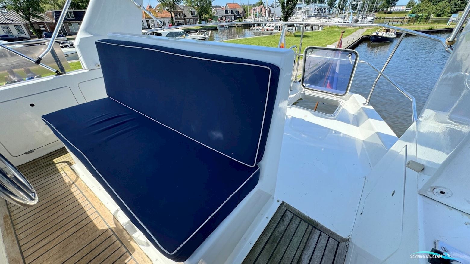 Whitewater Wolfe 46 Flybridge