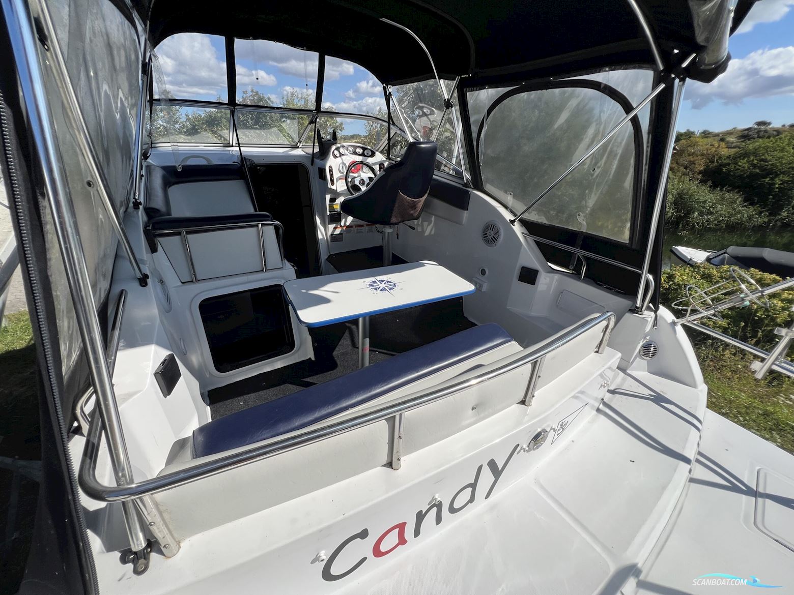 Whittley 2165 Cruiser