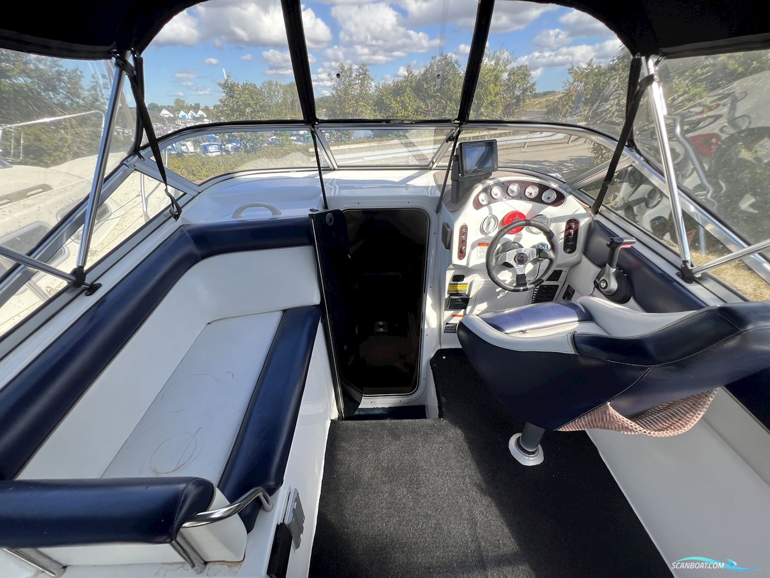 Whittley 2165 Cruiser