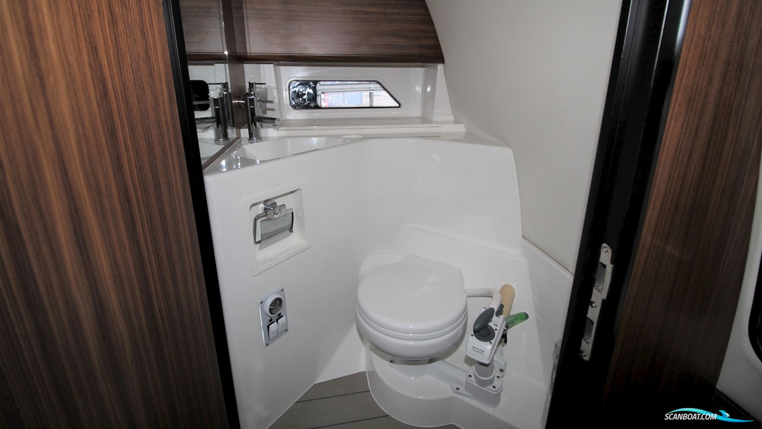 Windy 27 Solano (New)