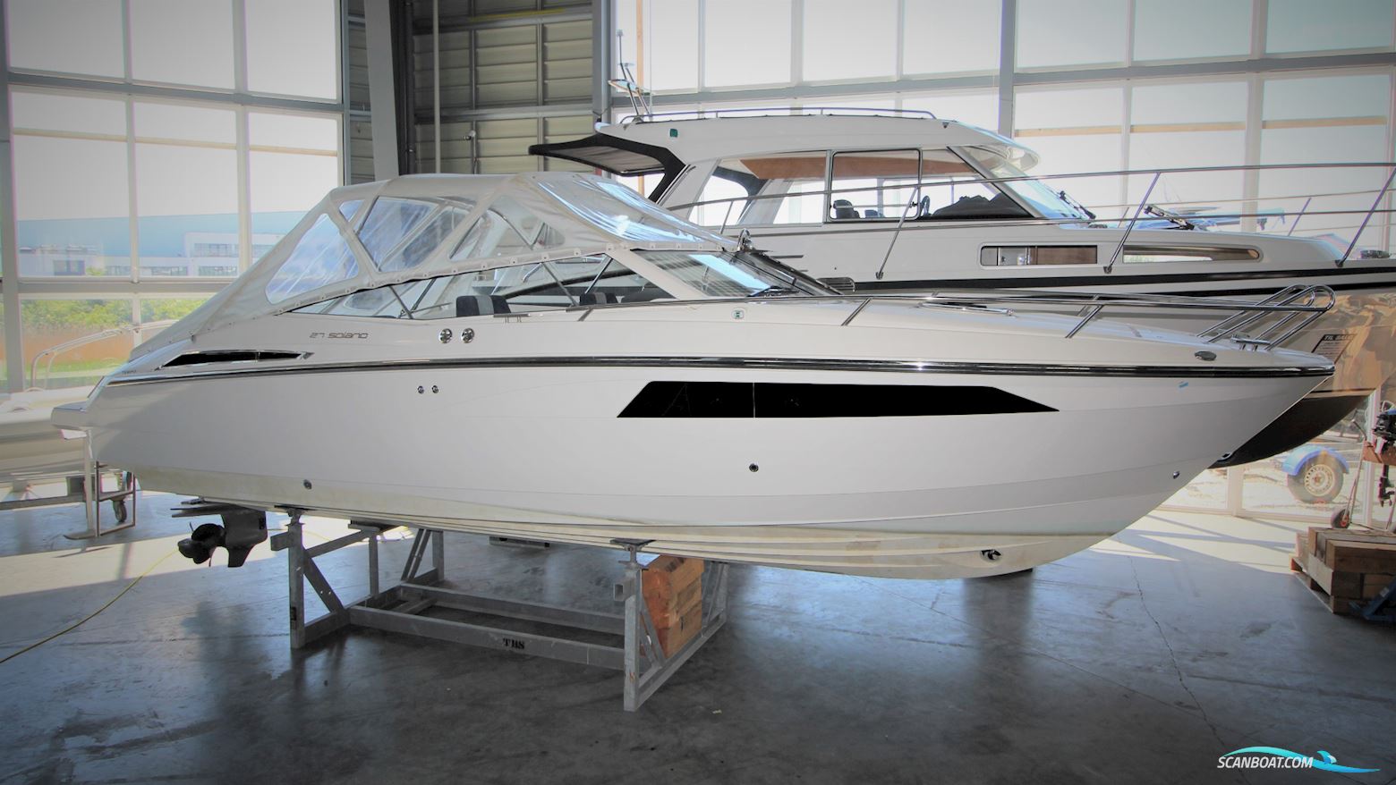 Windy 27 Solano (New)