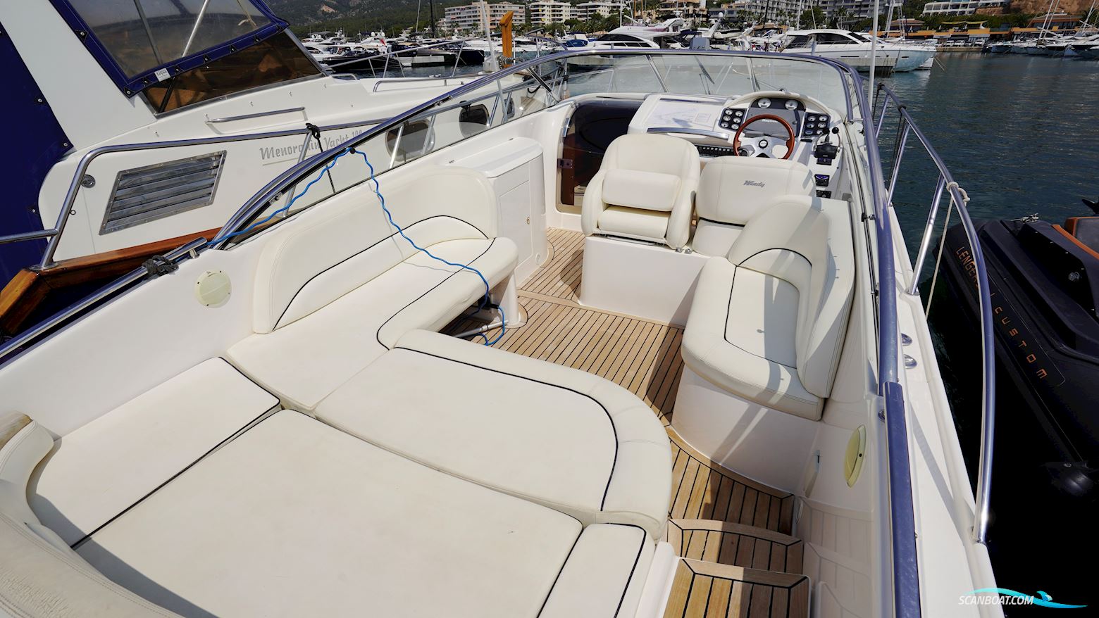 Windy 32 Grand Tornado