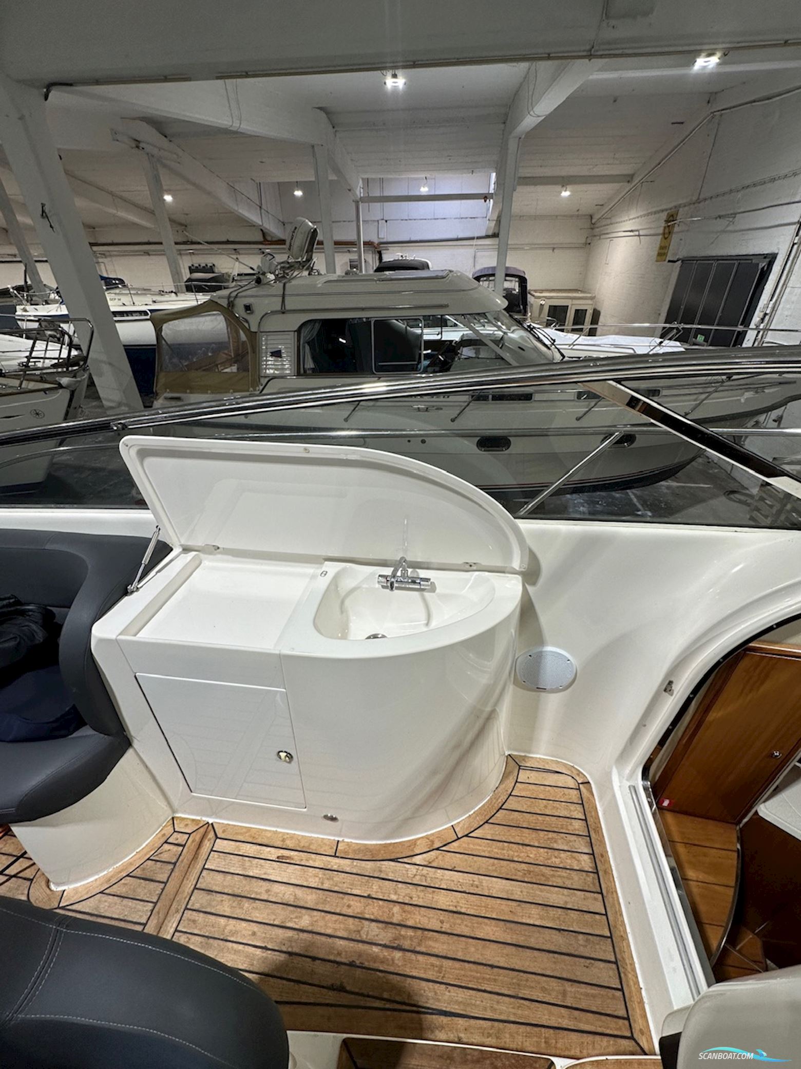 Windy 32 Grand Tornado