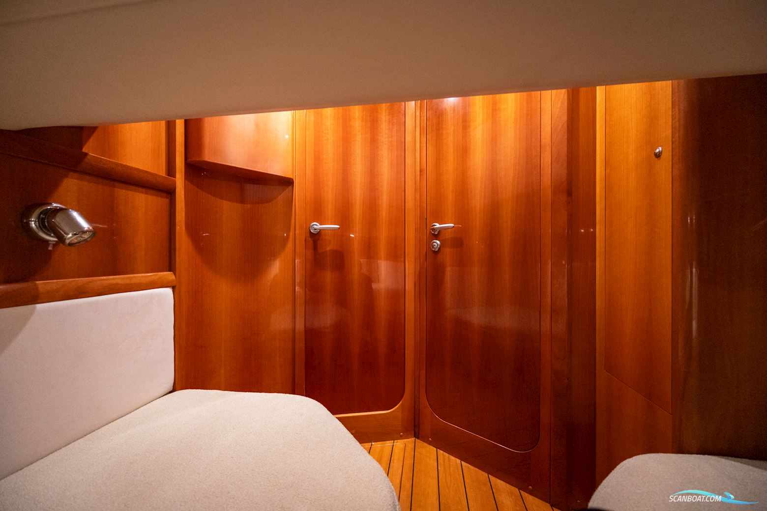 Windy 37 Grand Mistral HT (2008) | 410h | Twin Volvo Penta KAD300 | Immaculate Condition | One Owner