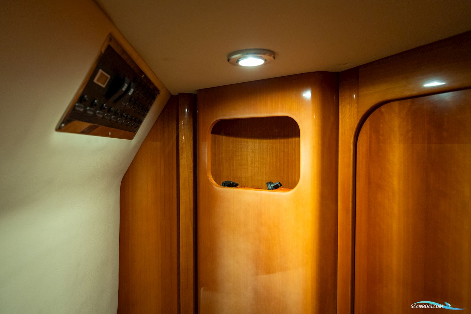 Windy 37 Grand Mistral HT (2008) | 410h | Twin Volvo Penta KAD300 | Immaculate Condition | One Owner