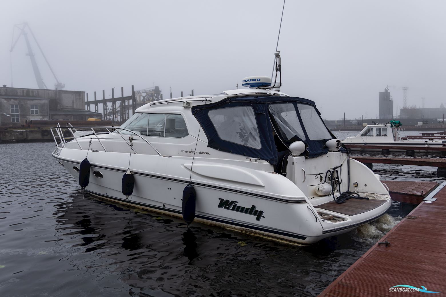 Windy 37 Grand Mistral Motorboten 2008, met Volvo Penta d4 300A-A motor, Letland