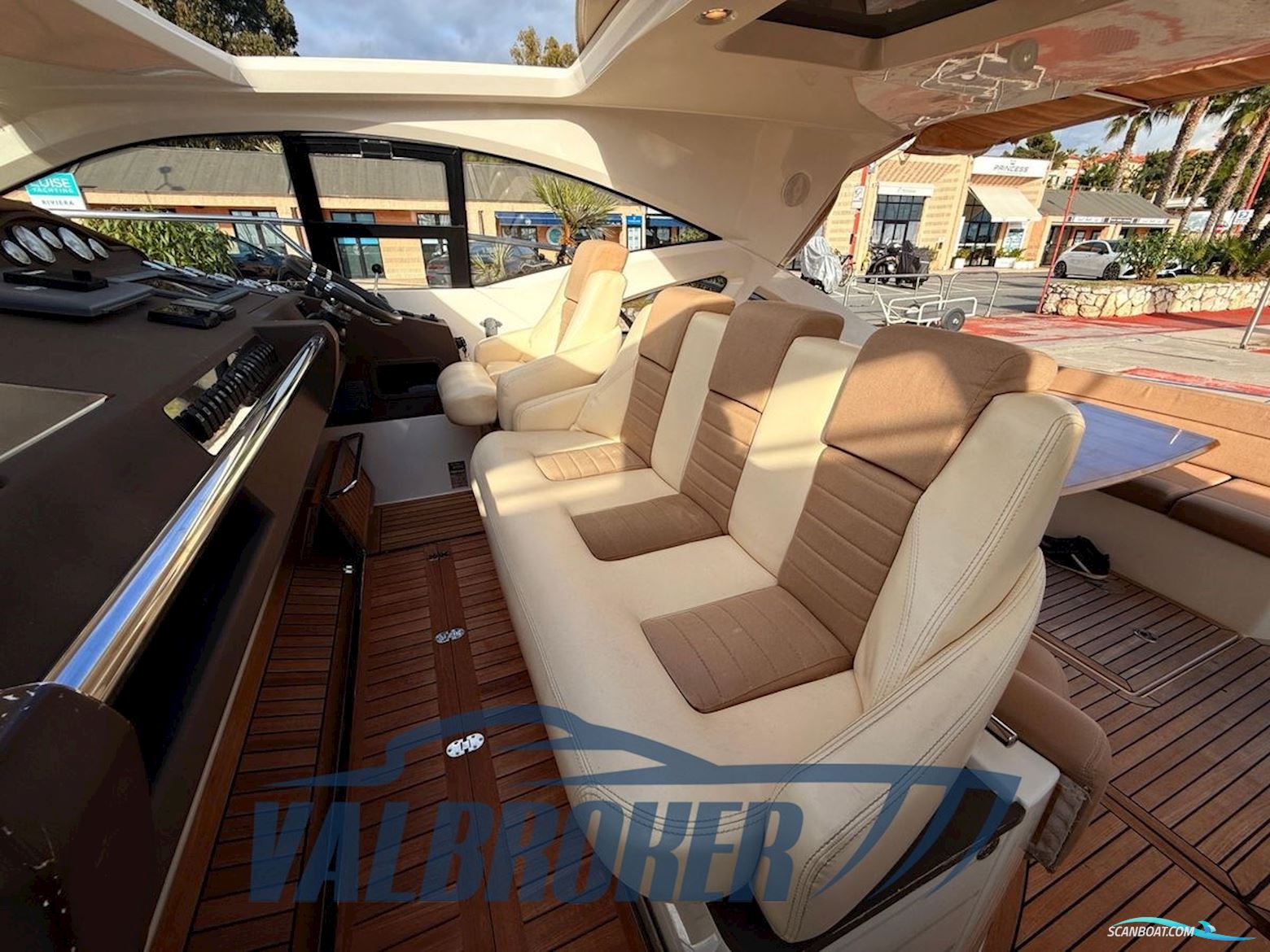 Windy Boats 44 Chinook