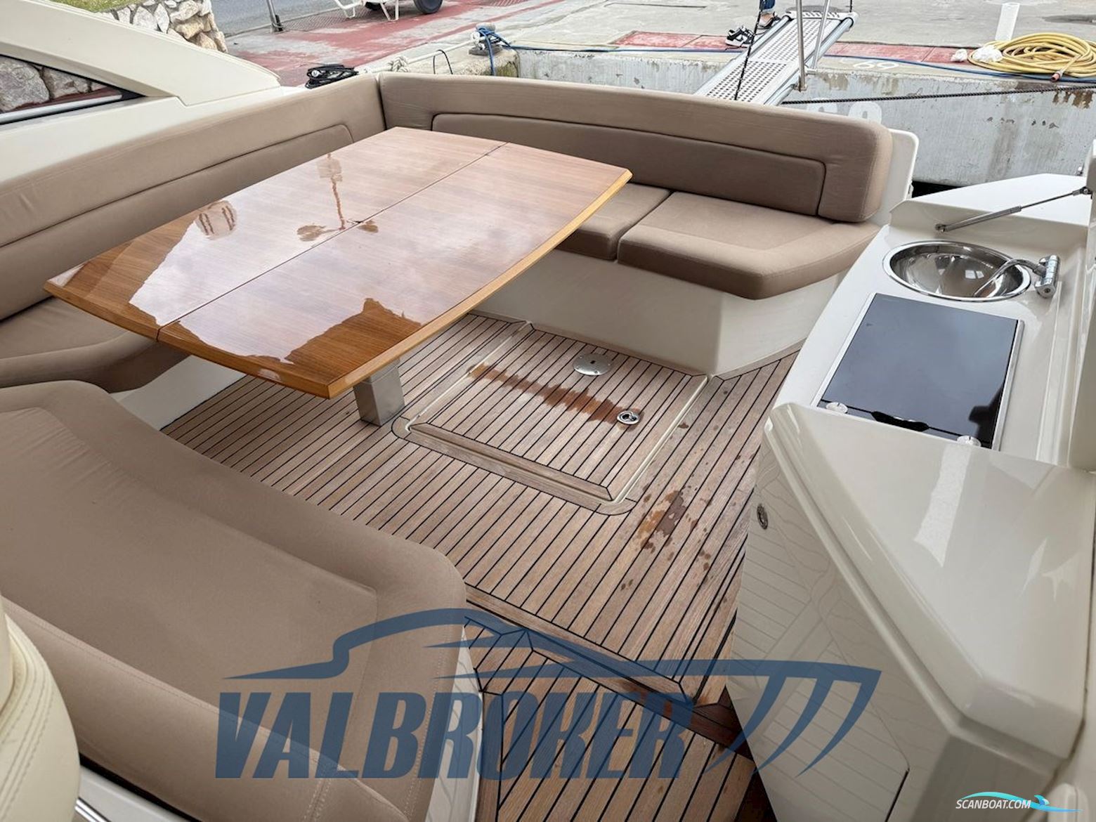 Windy Boats 44 Chinook