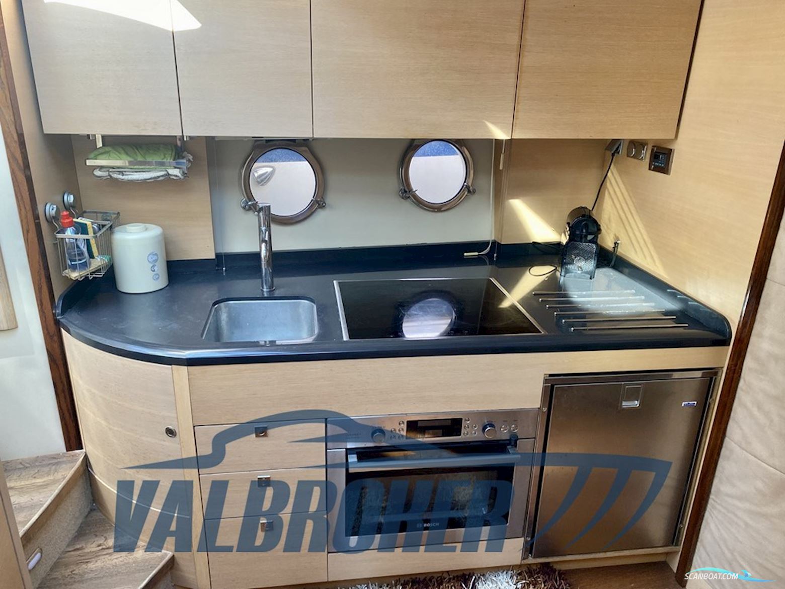 Windy Boats 44 Chinook