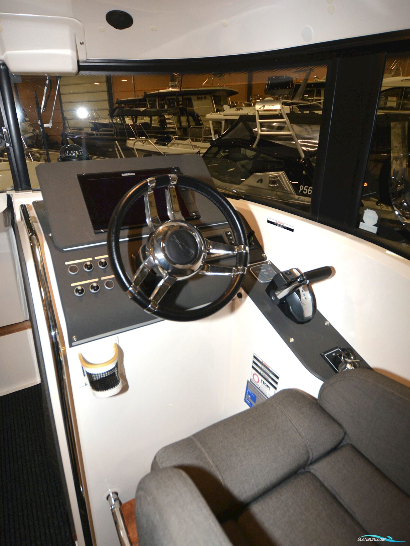 XO 270 RS Cabin