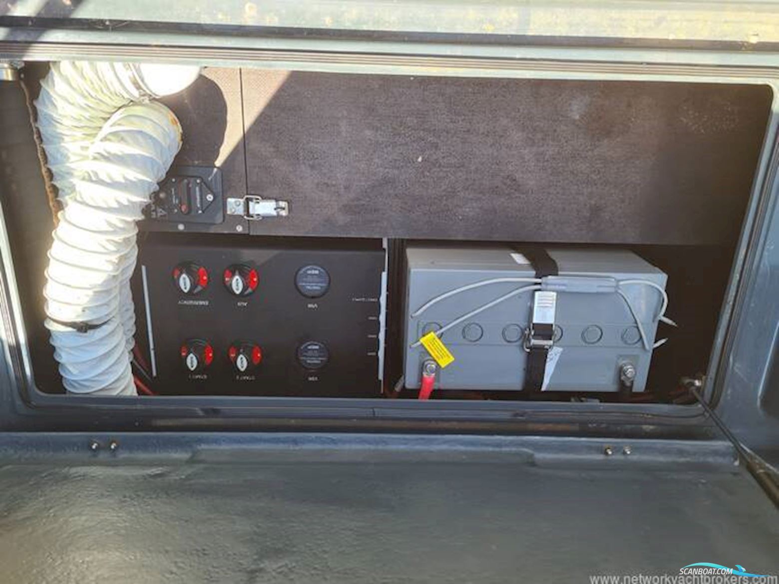 XO BOATS 10s Explorer Plus