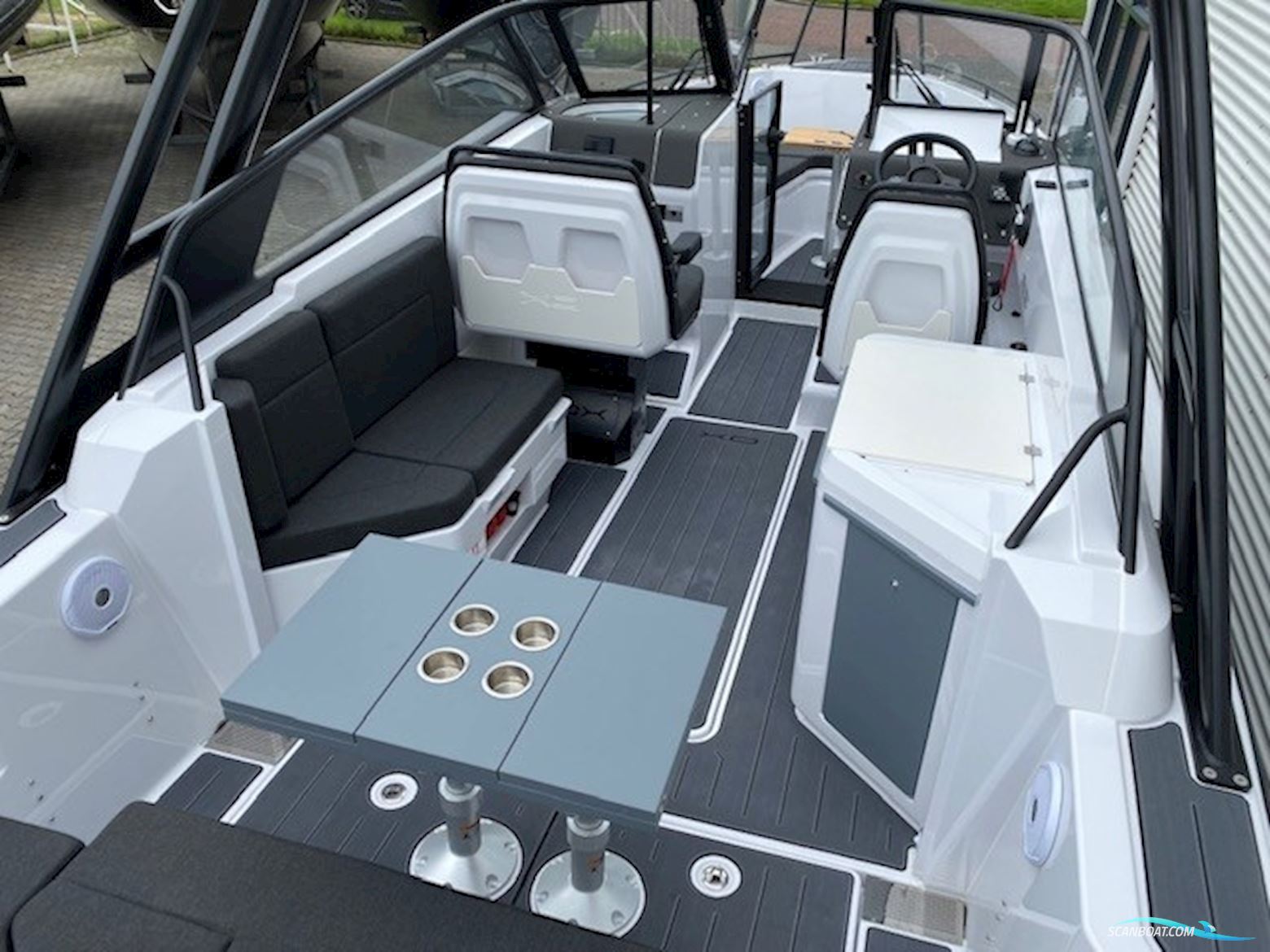 XO BOATS dscvr 9 targa