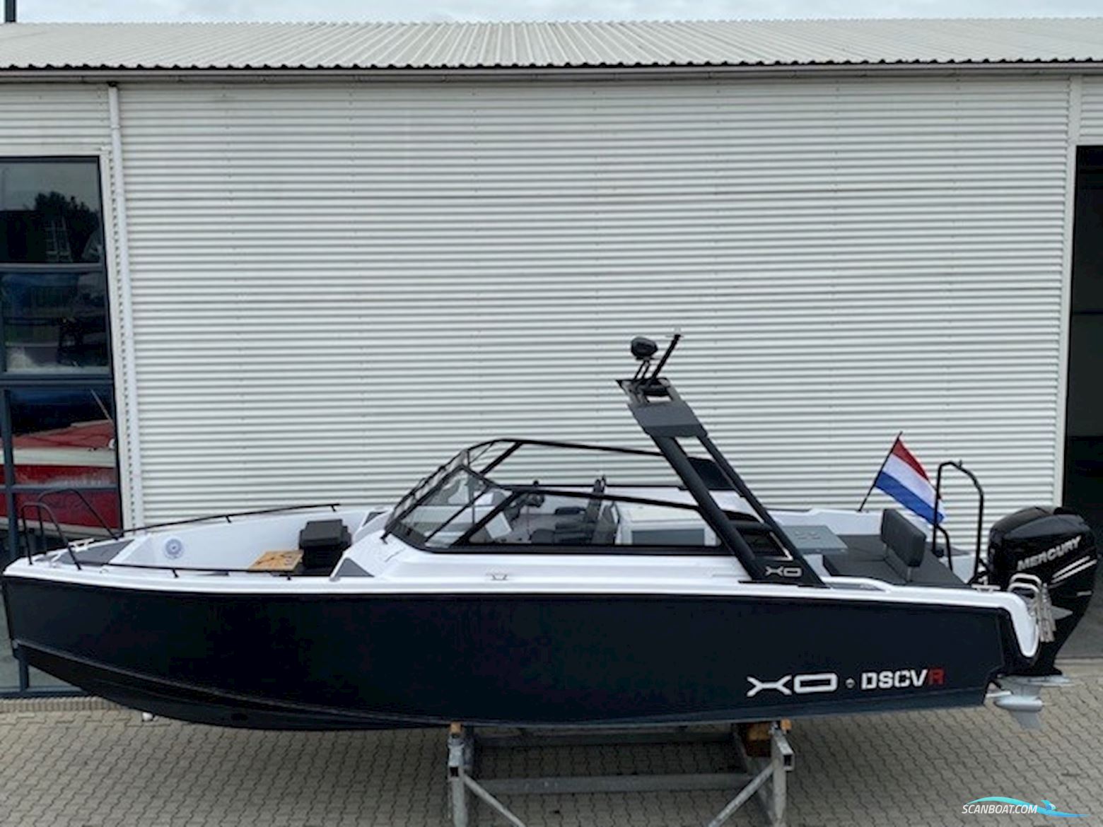 XO BOATS dscvr 9 targa