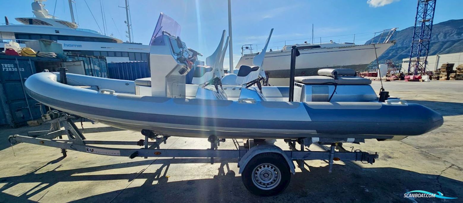 XTENDERS 6.3m Shuttle