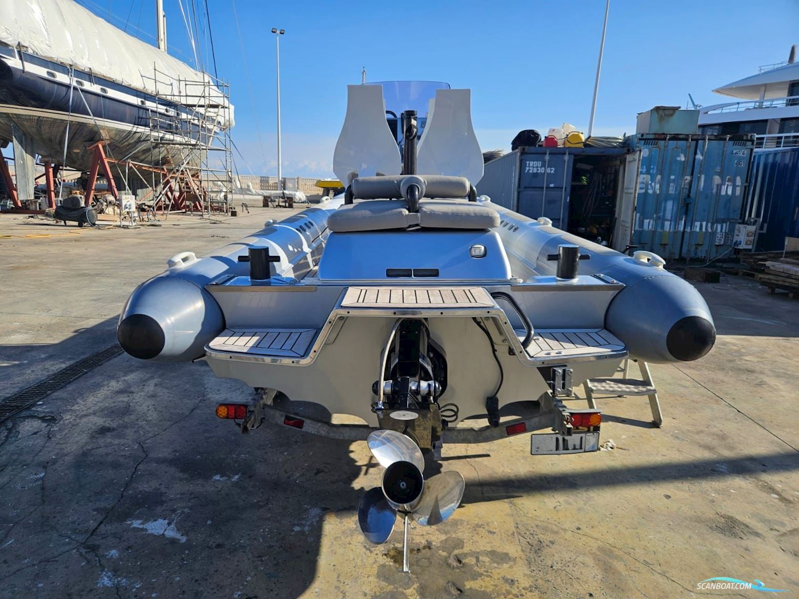 XTENDERS 6.3m Shuttle