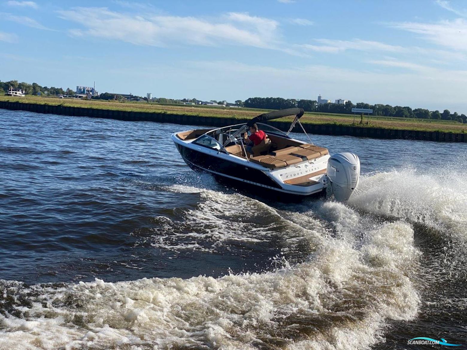 Yamaha F250Xsb2 Steer by Wire Kleur Wit Demo