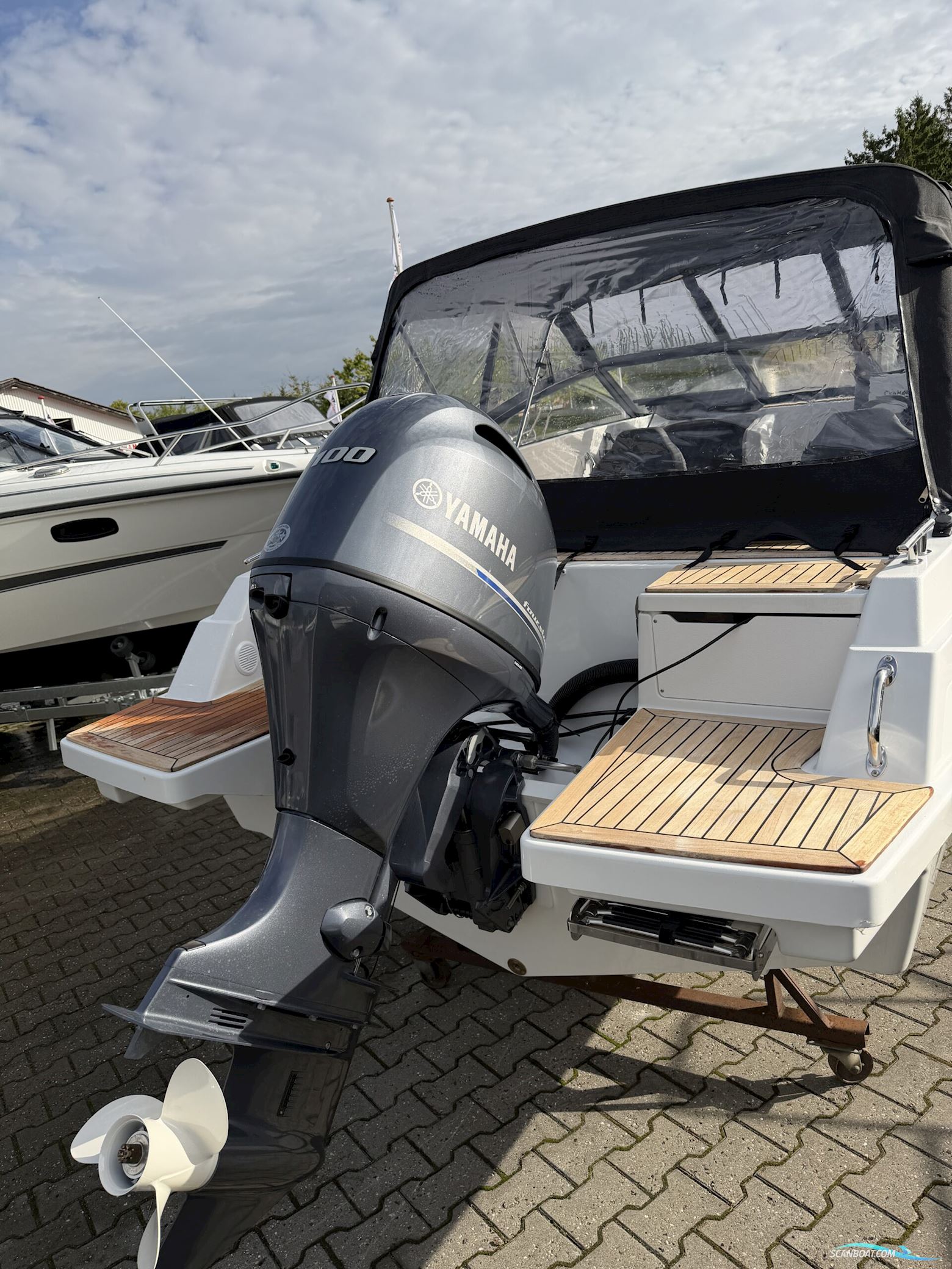 Yamarin 60 DC