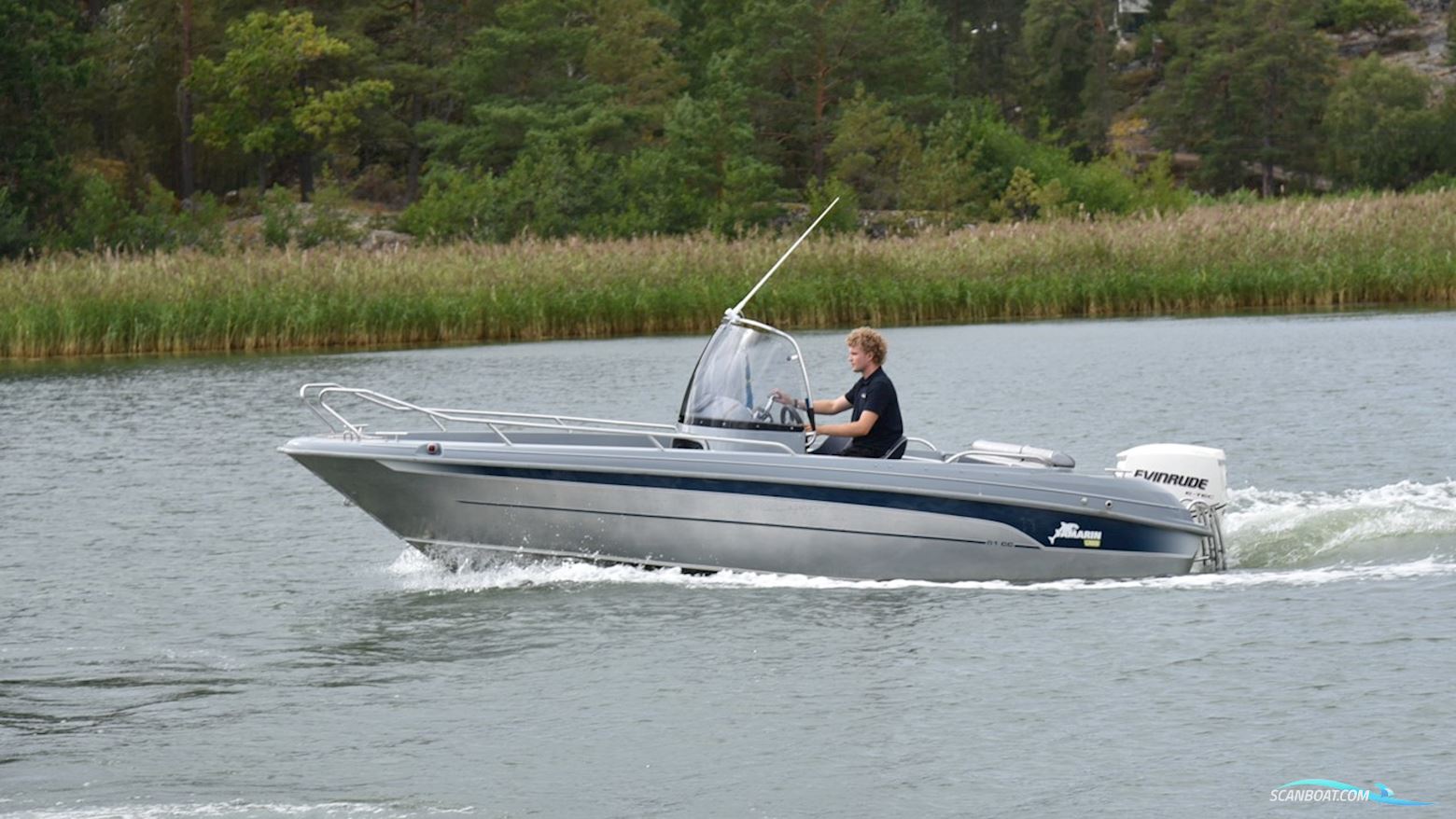 YAMARIN CROSS 61 CENTER CONSOLE