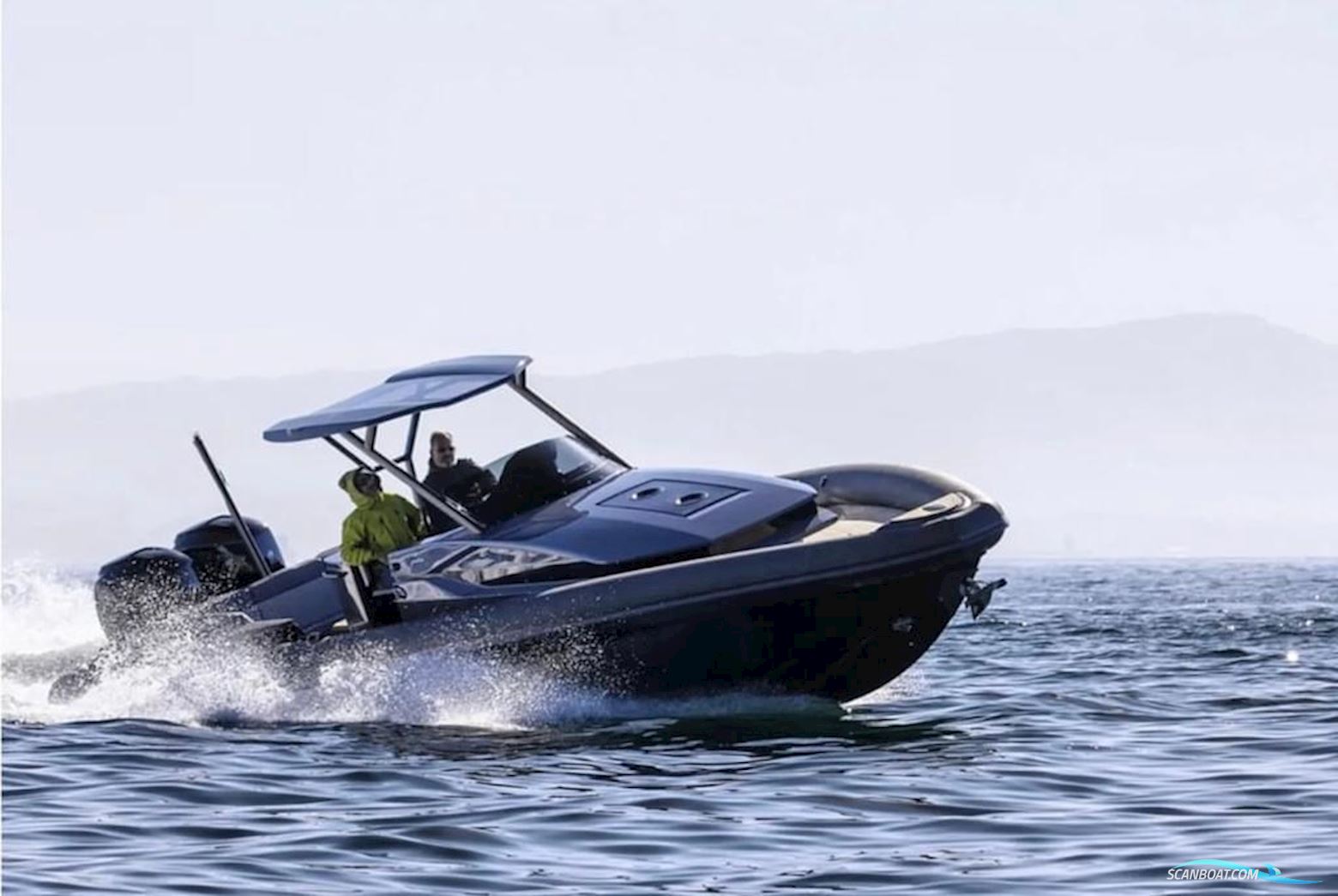 Yuka Shark Motorboten 2023, met Mercury motor, Spain
