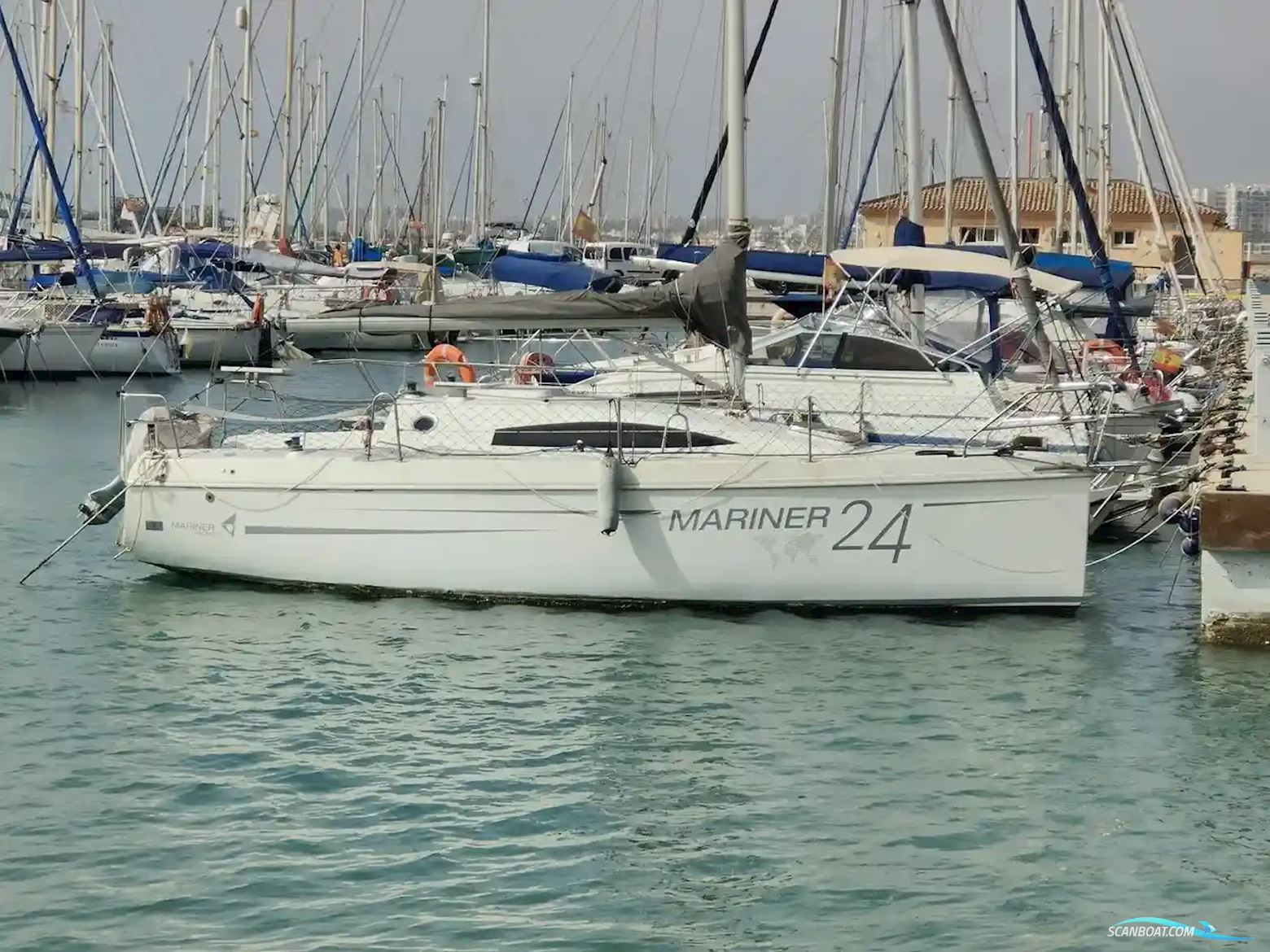 Mariner 24 Motoren 2012, met Honda motor, Spain