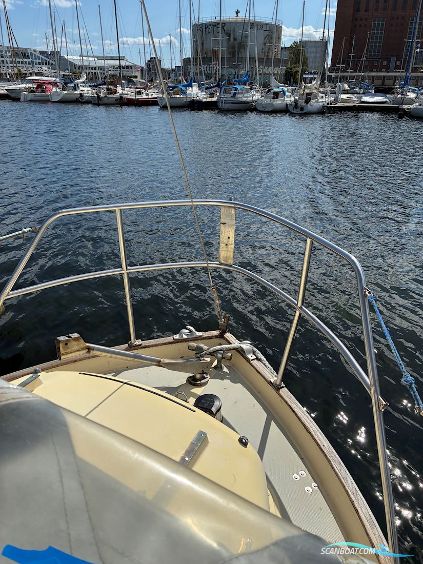 Adagio 27 Motorsejler